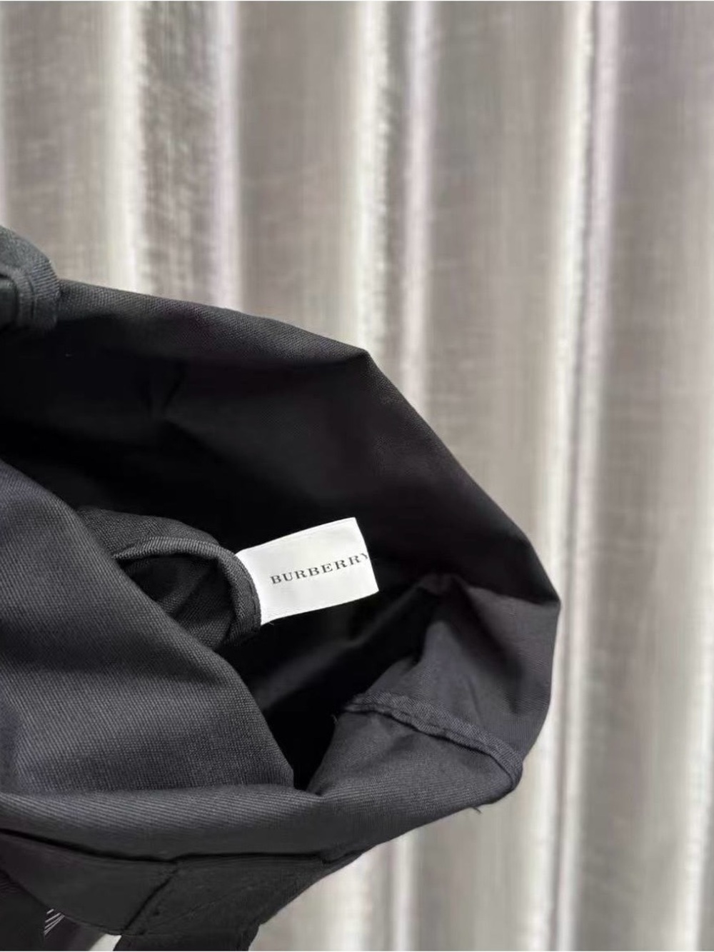 Burberry Gift Small Tote Bag - Picture 7 of 7